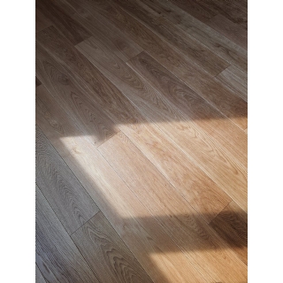 Dřevěná podlaha Esco podlahy